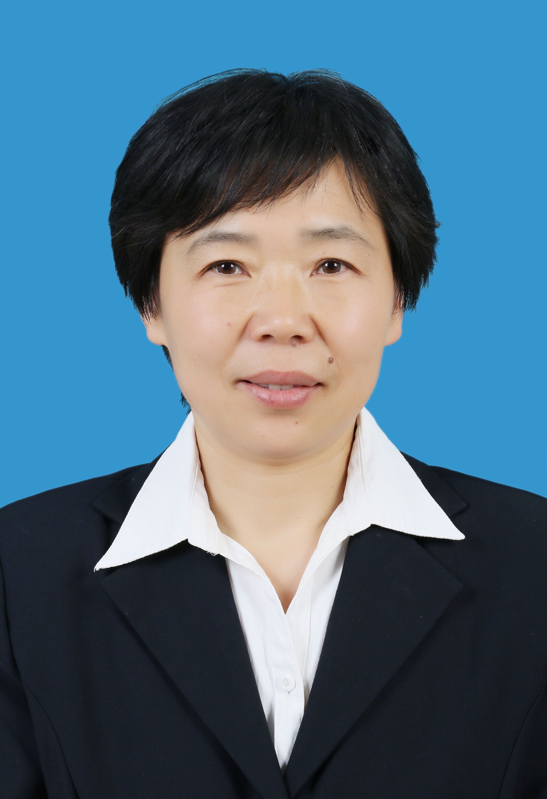 27f0b1fd61fb44fa8ad3de3d15609c95.jpg 张艳芳.JPG